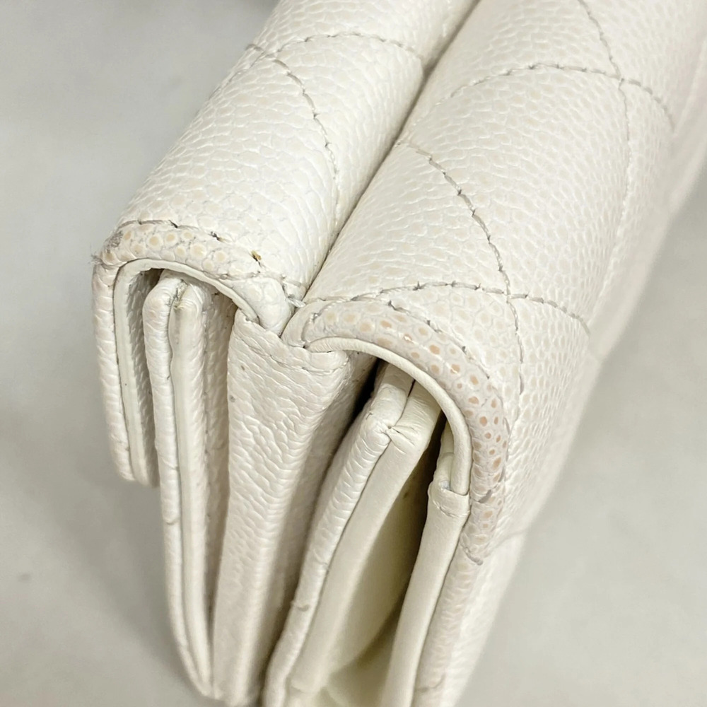 CHANEL White Caviar Leather Wallet - Picture 6 of 8